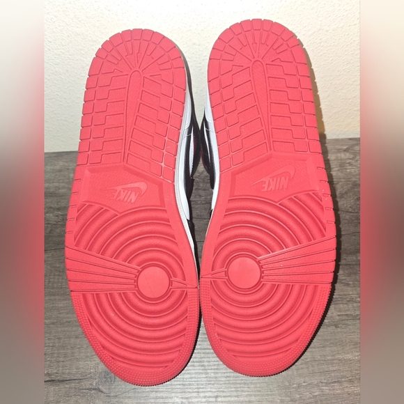 Jordan Retro 1 Mid Gym 'Red Black White' - Picture 2 of 6